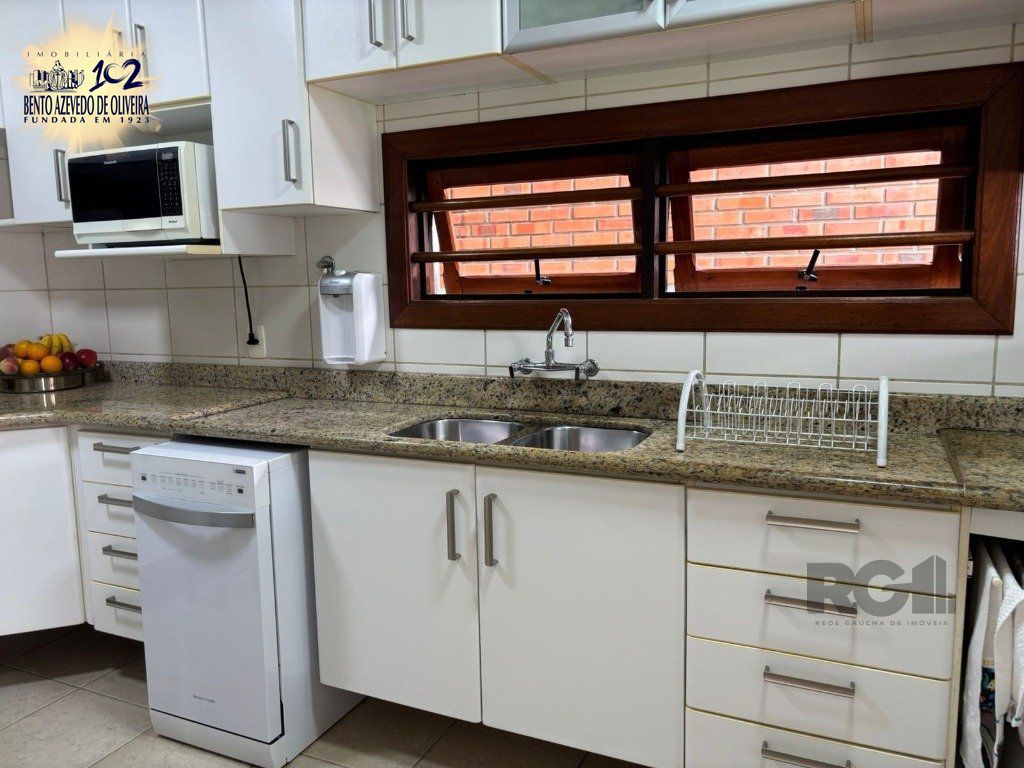 Casa, 4 quartos, 225 m² - Foto 23