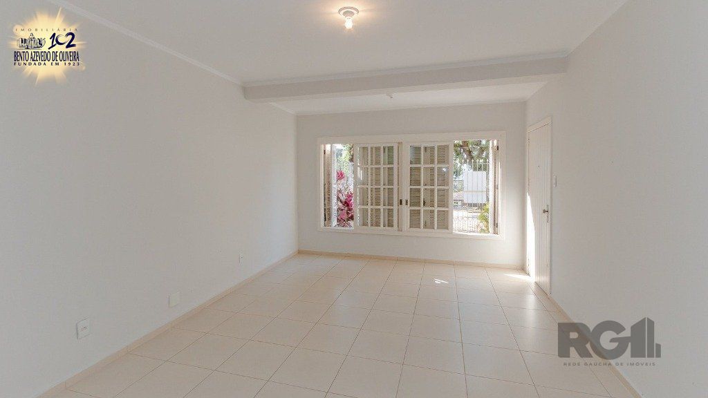 Casa, 4 quartos, 235 m² - Foto 2