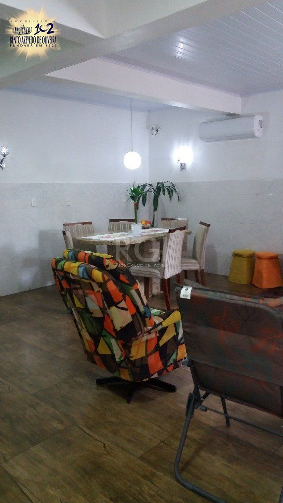 Casa, 3 quartos, 228 m² - Foto 4