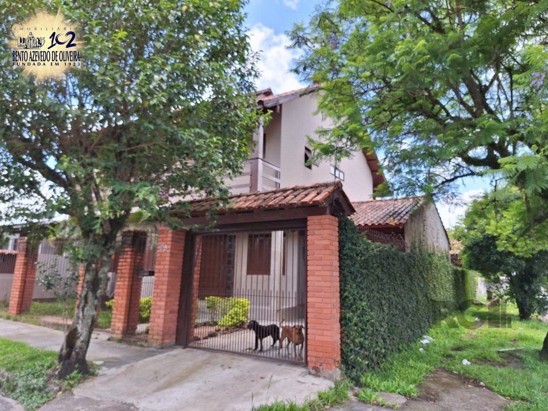 Casa, 3 quartos, 219 m² - Foto 2