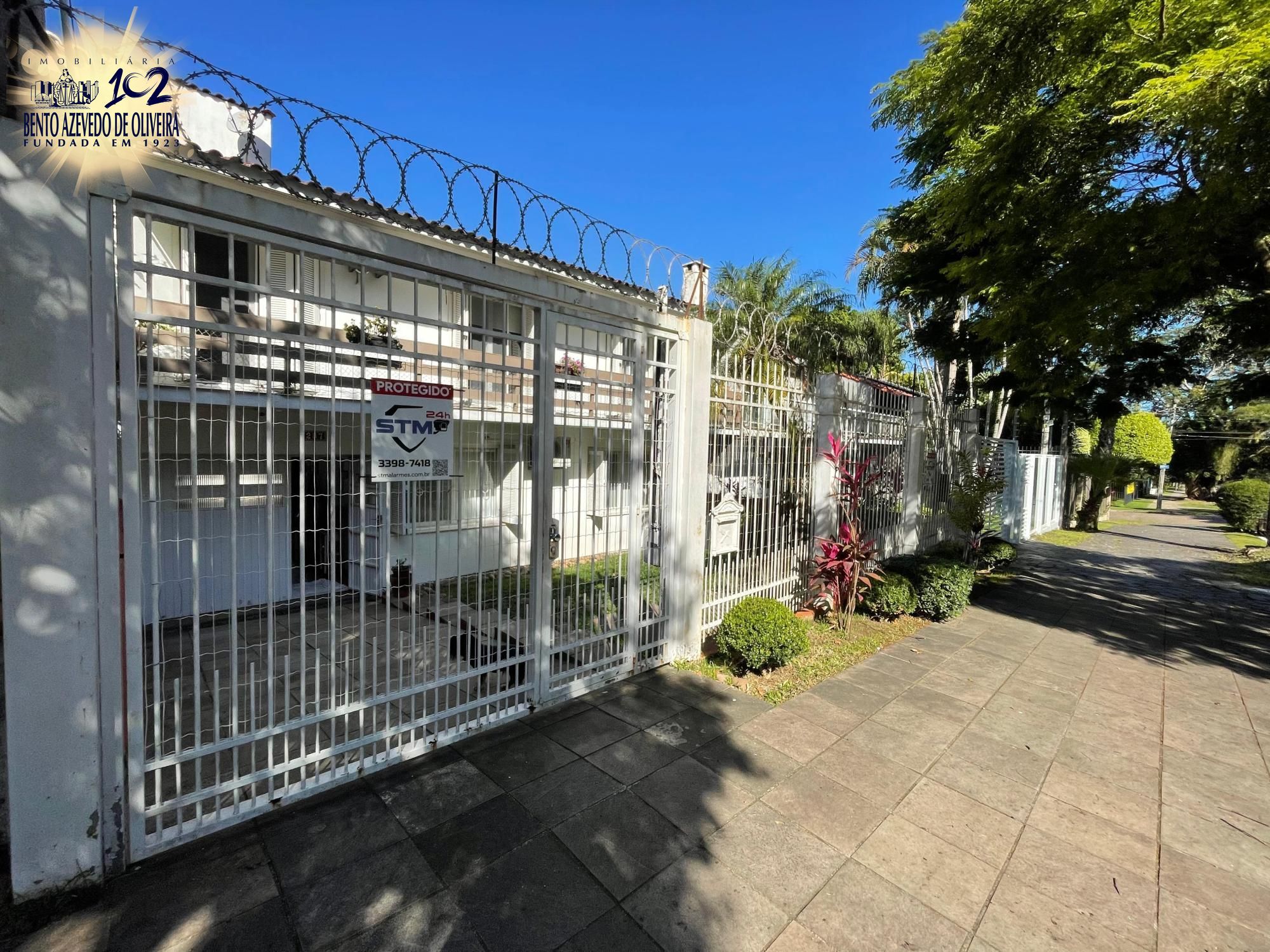 Casa, 4 quartos, 325 m² - Foto 1