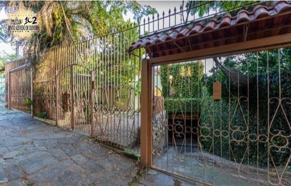 Casa, 4 quartos, 219 m² - Foto 1