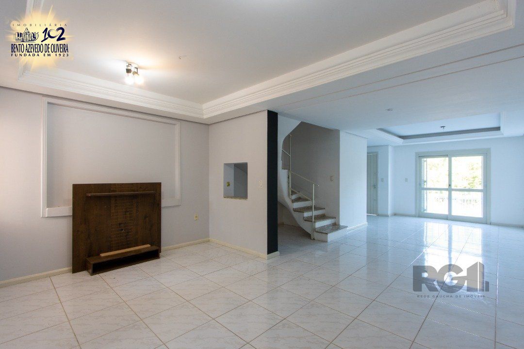 Casa, 3 quartos, 223 m² - Foto 2