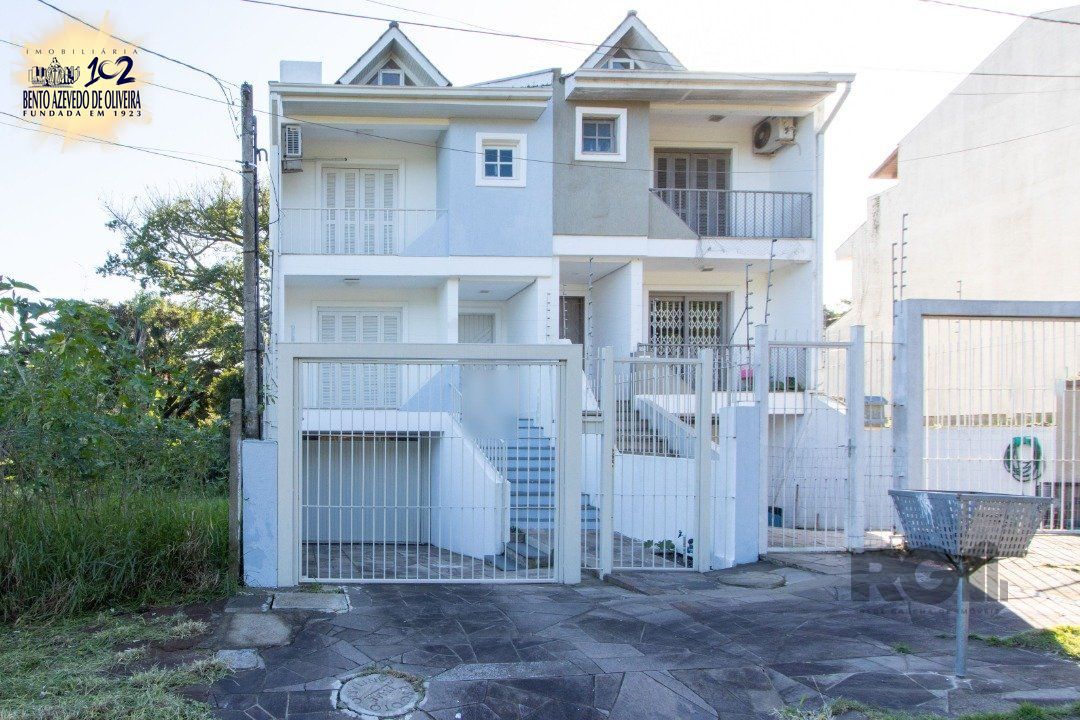 Casa, 3 quartos, 223 m² - Foto 1