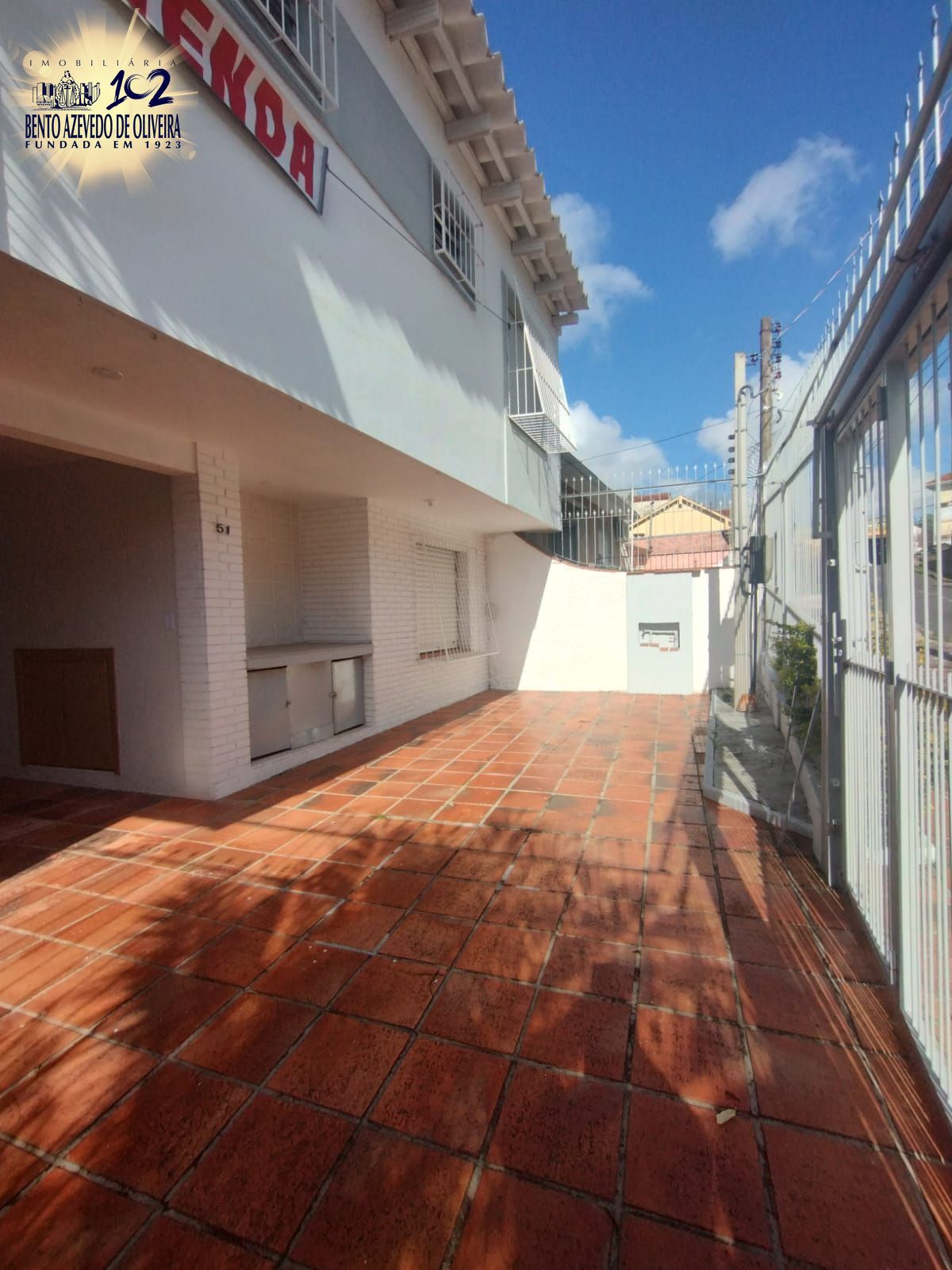 Casa, 3 quartos, 249 m² - Foto 1