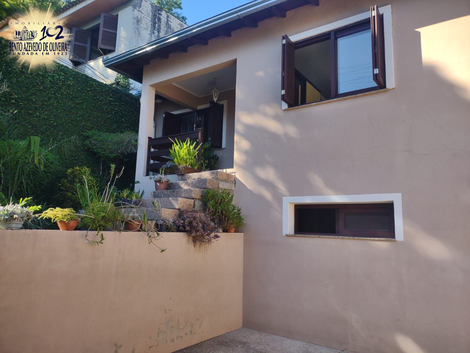 Casa, 4 quartos, 290 m² - Foto 1