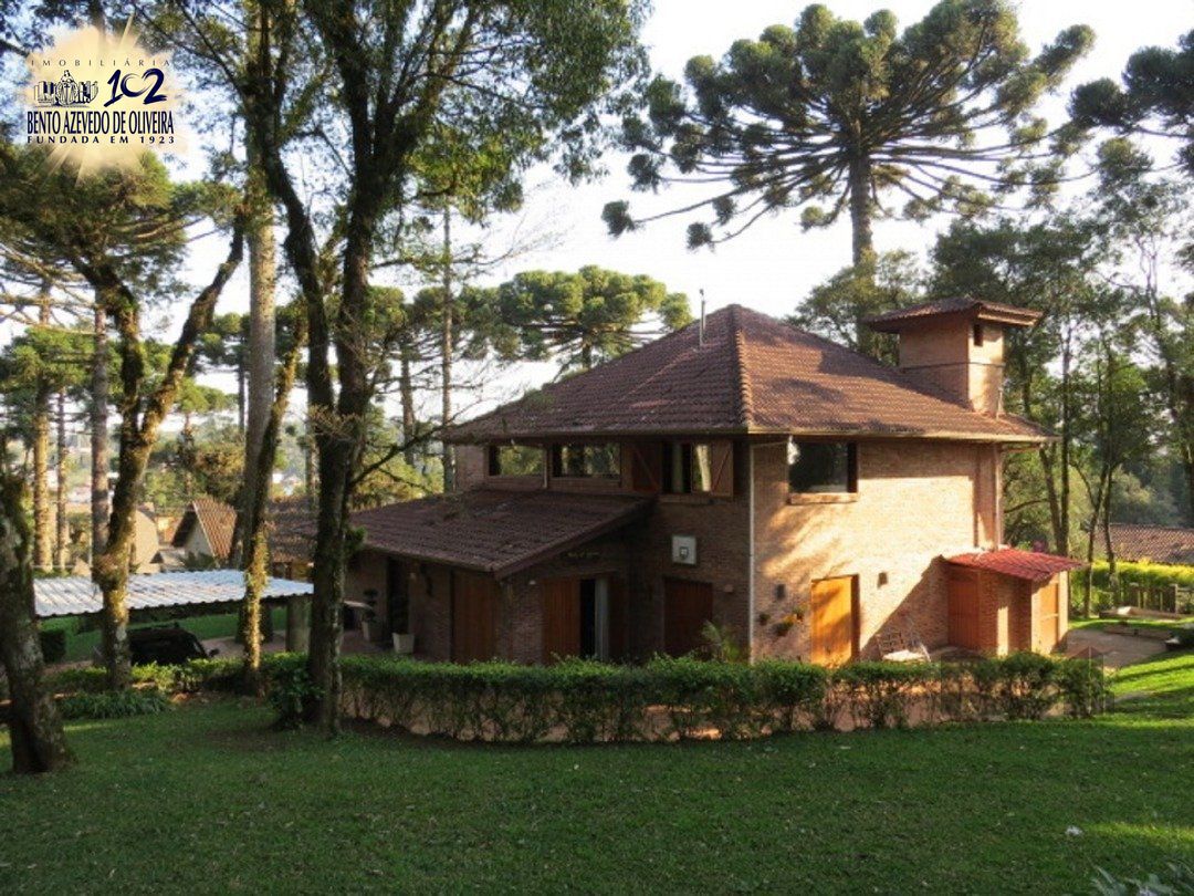 Casa, 3 quartos, 236 m² - Foto 1