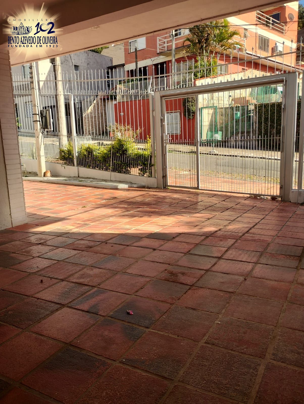 Casa, 3 quartos, 249 m² - Foto 2