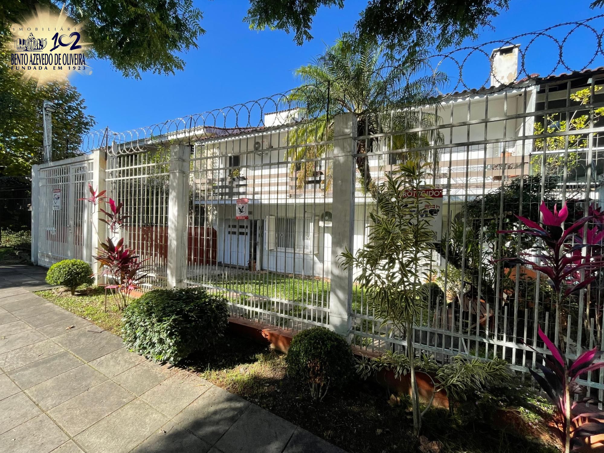 Casa, 4 quartos, 325 m² - Foto 2