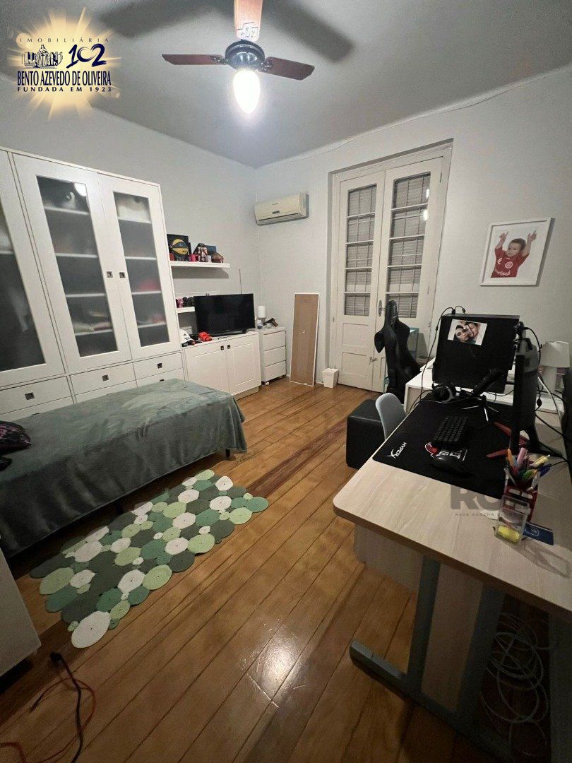 Casa, 4 quartos, 350 m² - Foto 1