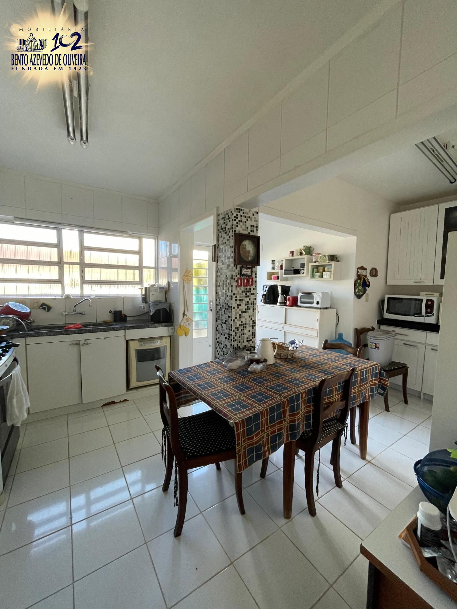 Casa, 4 quartos, 325 m² - Foto 10