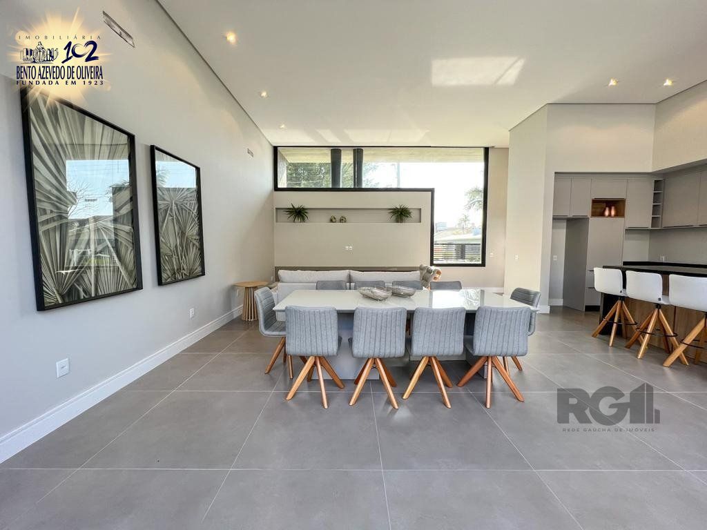 Casa, 4 quartos, 324 m² - Foto 2