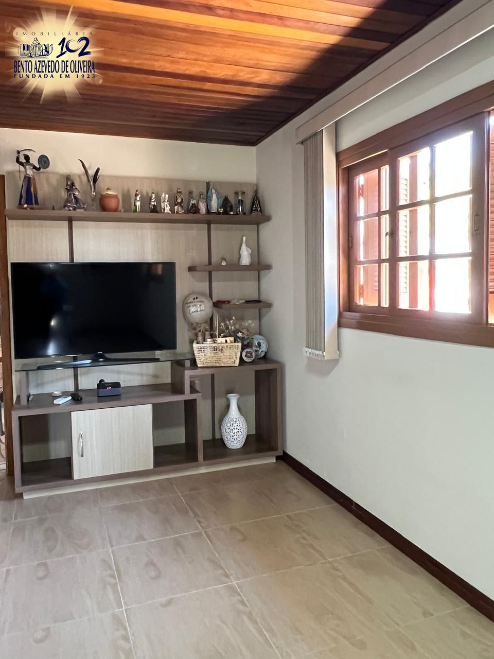 Casa, 4 quartos, 250 m² - Foto 1