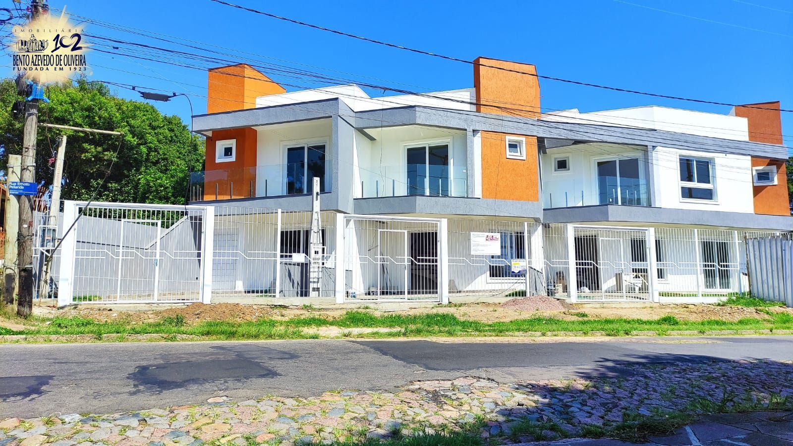 Sobrado, 3 quartos, 10580 m² - Foto 1