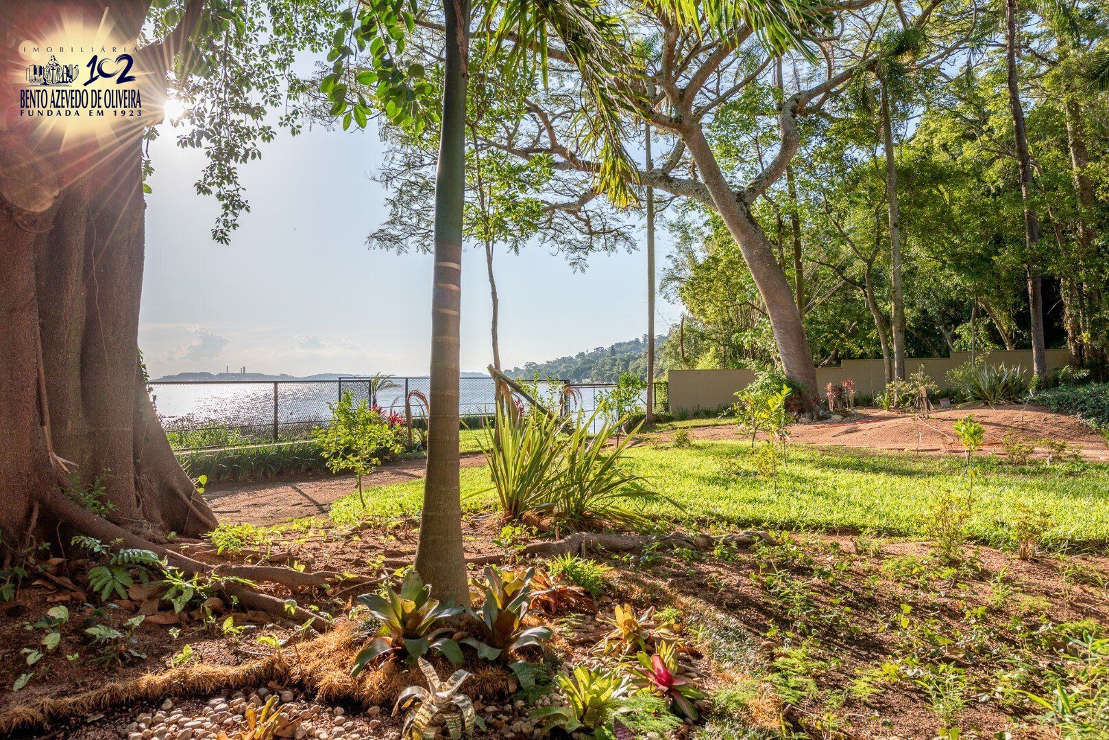 Área Condominial 02