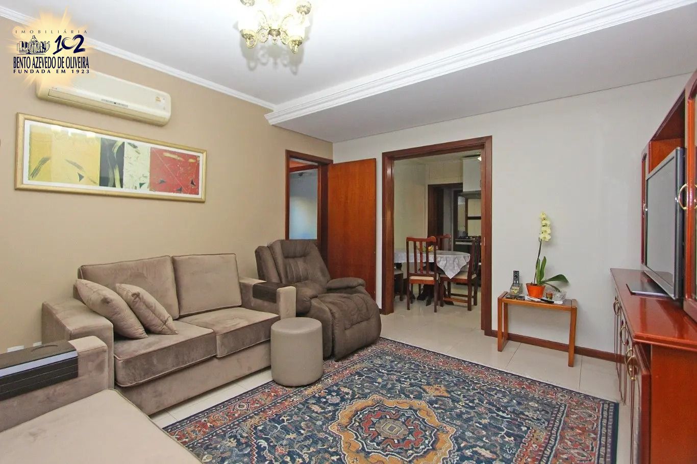 Casa, 5 quartos, 192 m² - Foto 1