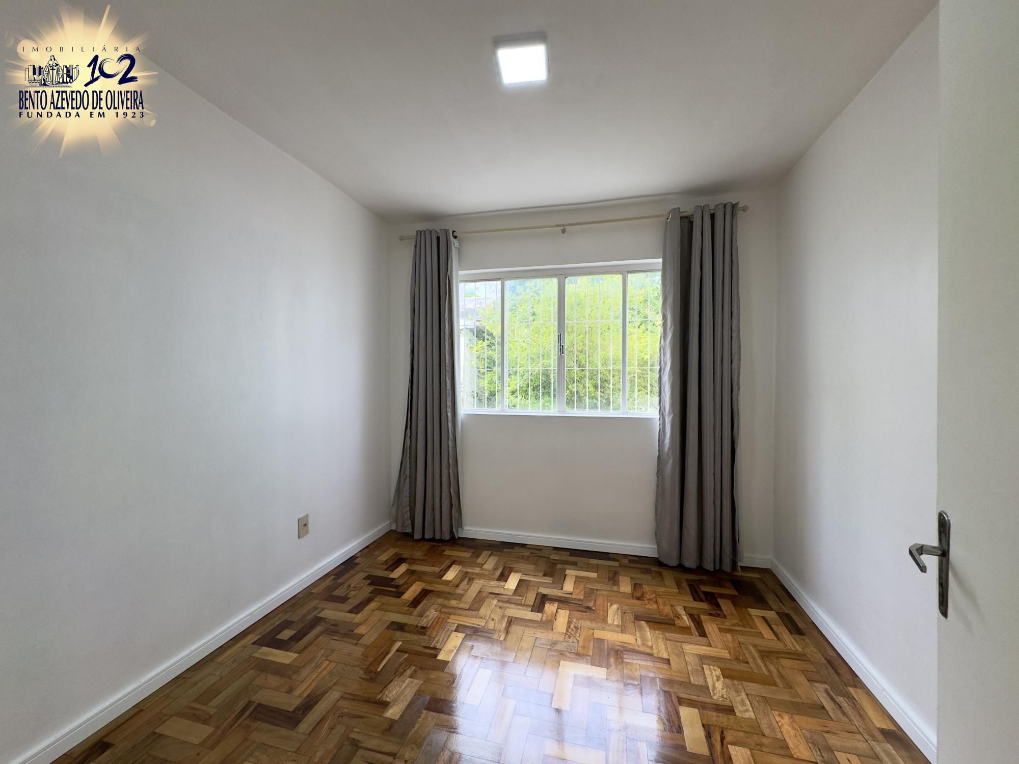 Dormitório solteiro