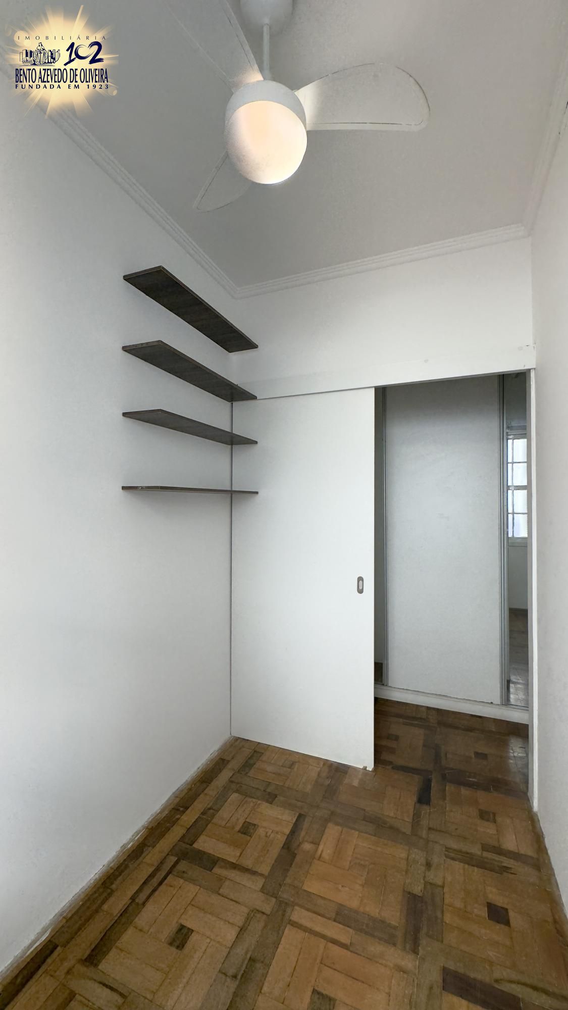 Dormitório solteiro