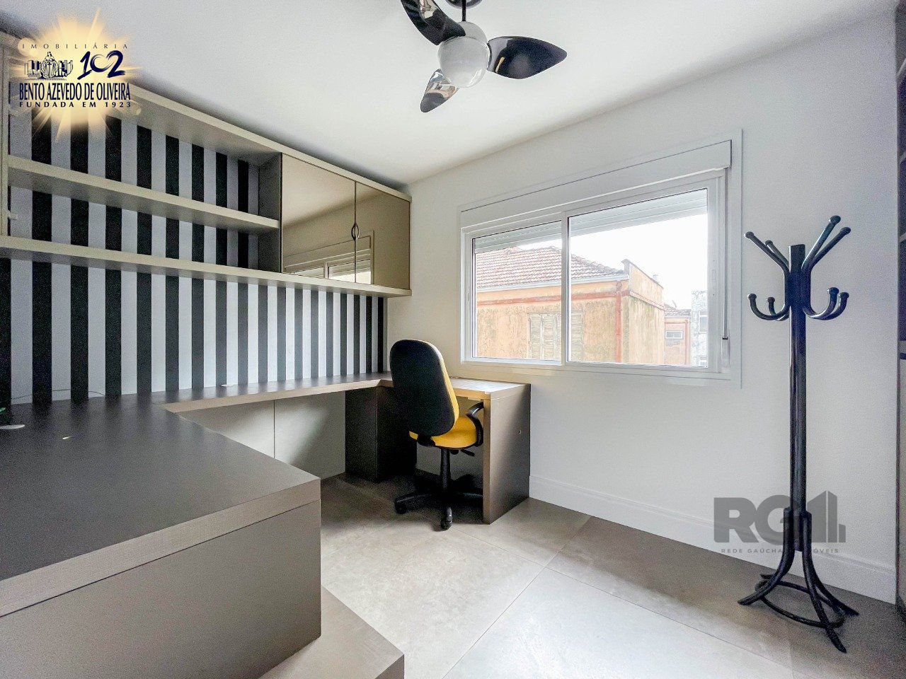 Dormitório solteiro