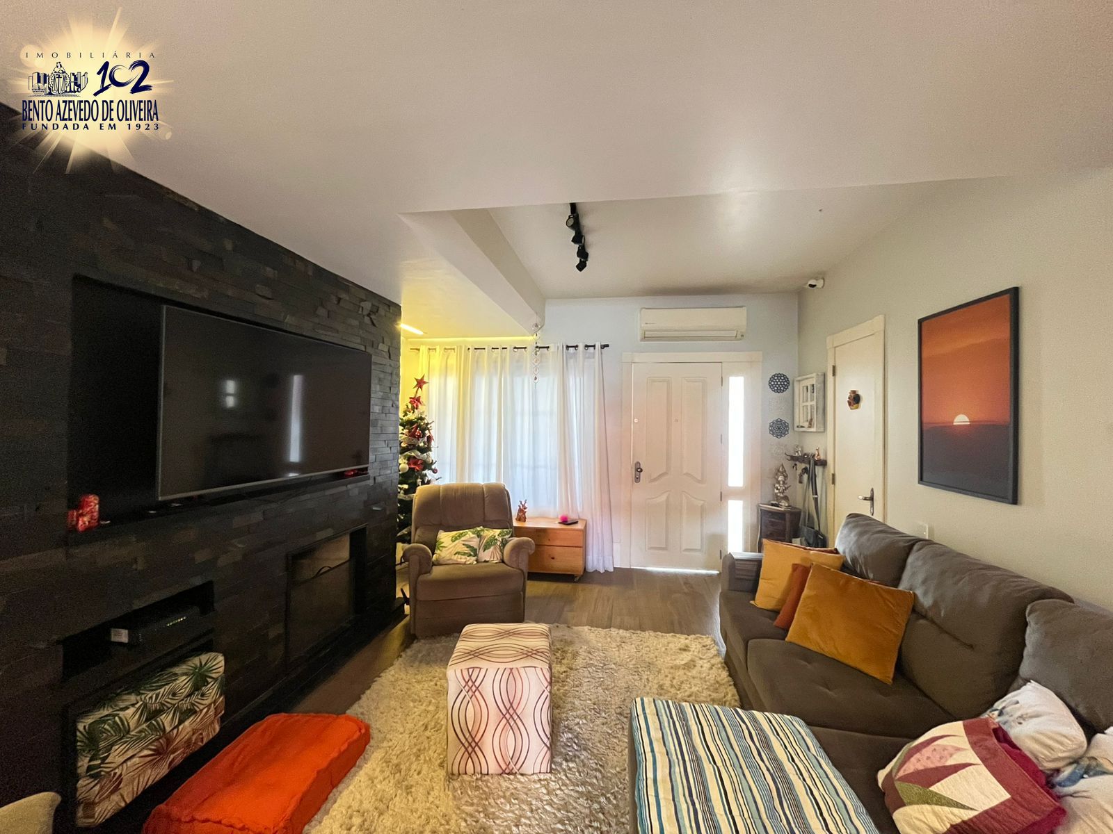 Casa, 3 quartos, 203 m² - Foto 2