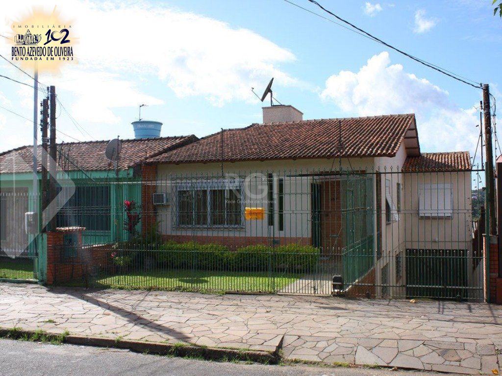 Casa, 5 quartos, 246 m² - Foto 1