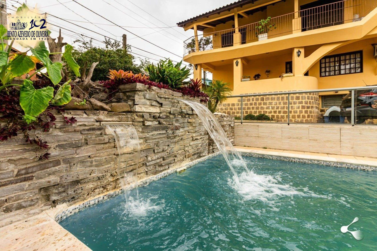 Casa, 4 quartos, 320 m² - Foto 1