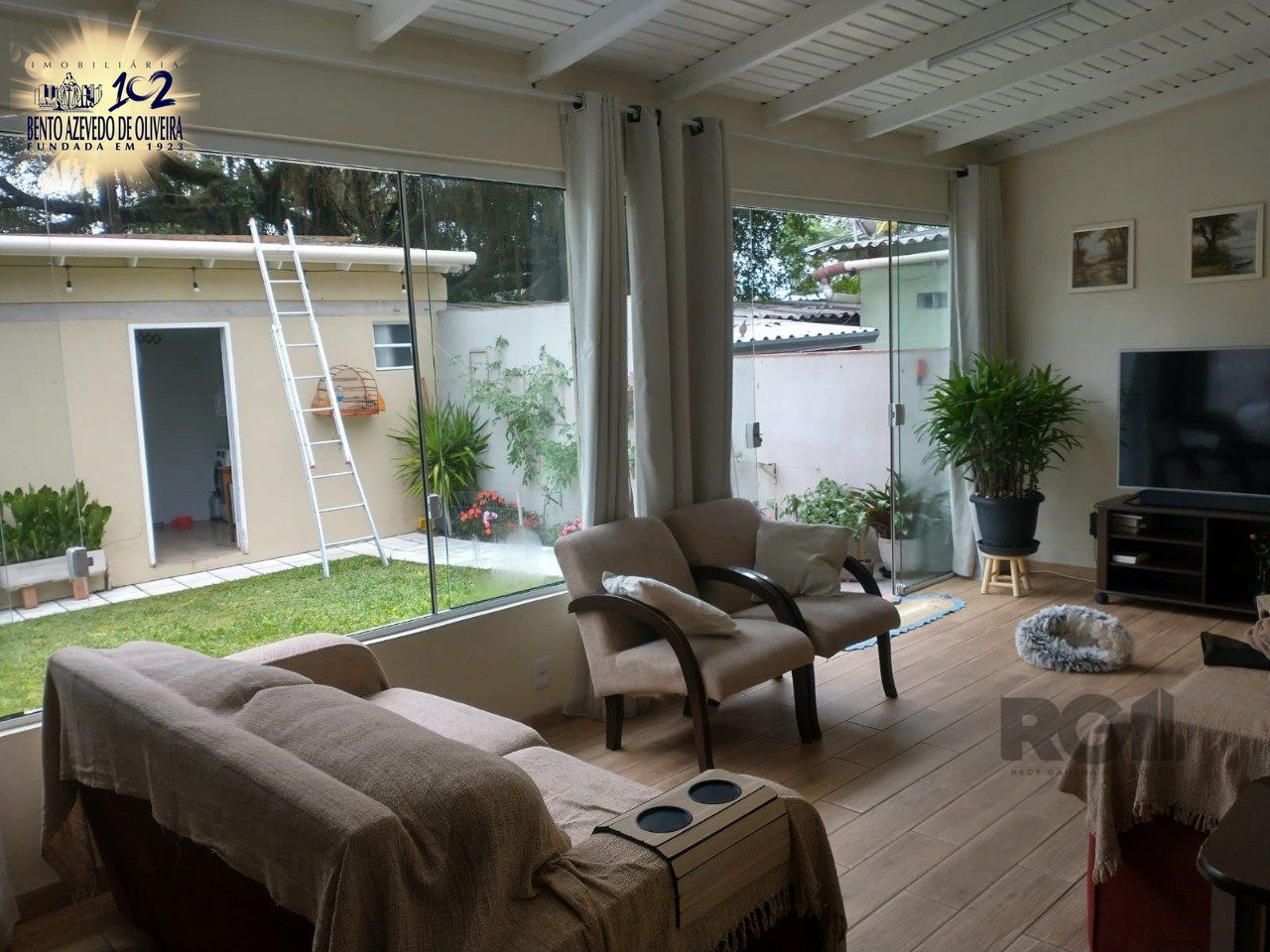 Casa, 2 quartos, 155 m² - Foto 1