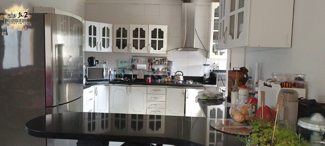 Casa, 3 quartos, 250 m² - Foto 11