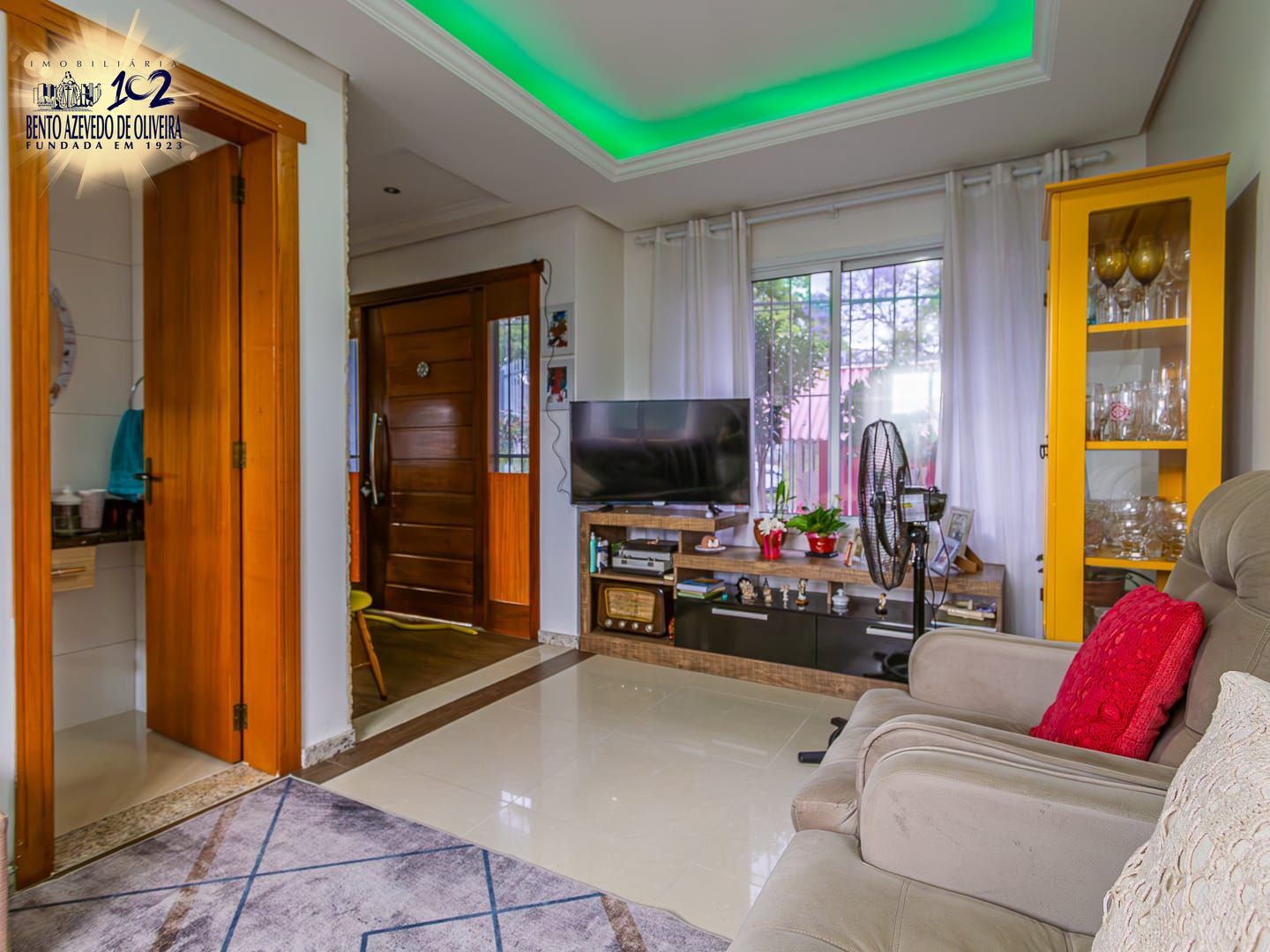 Casa, 3 quartos, 182 m² - Foto 1