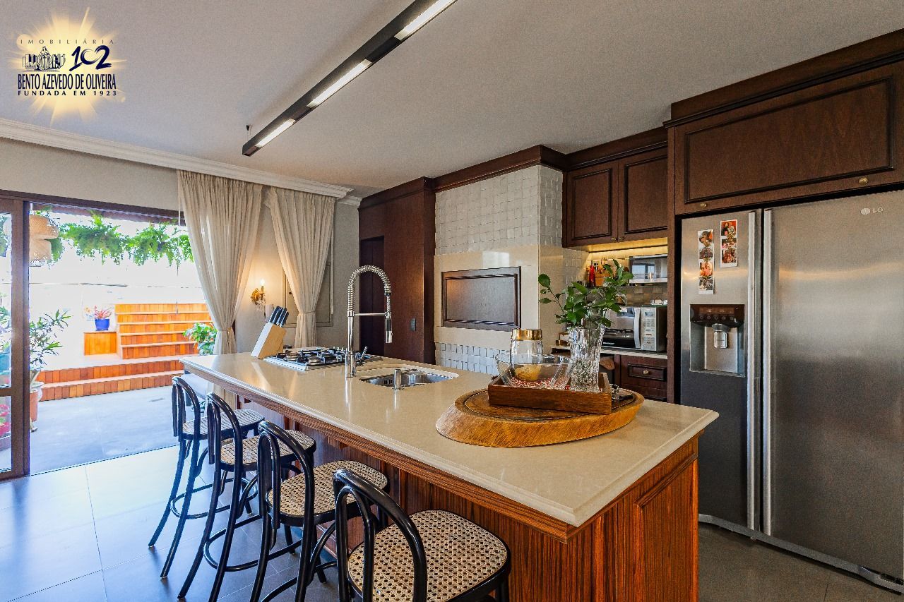 Cobertura, 3 quartos, 295 m² - Foto 2