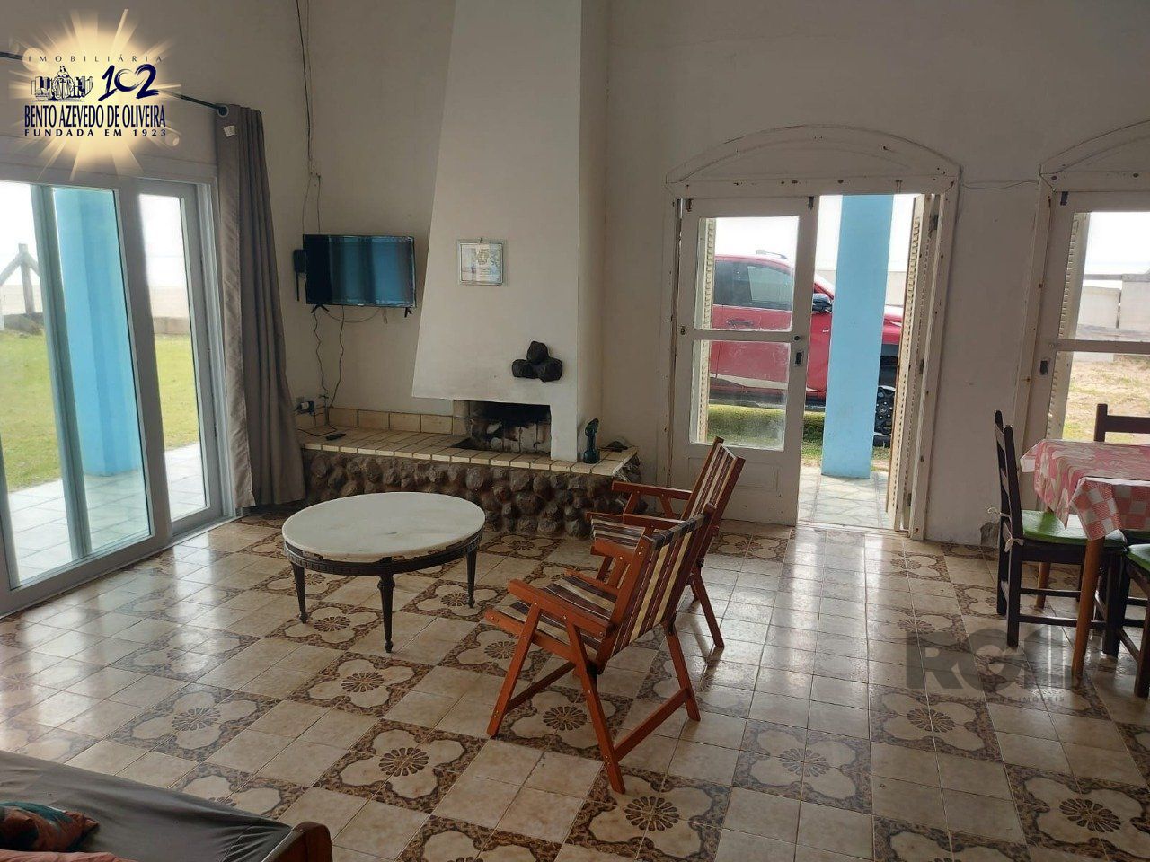 Casa, 5 quartos, 250 m² - Foto 1