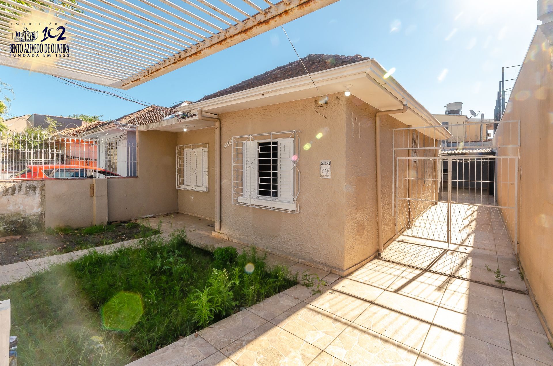 Casa, 3 quartos, 211 m² - Foto 1