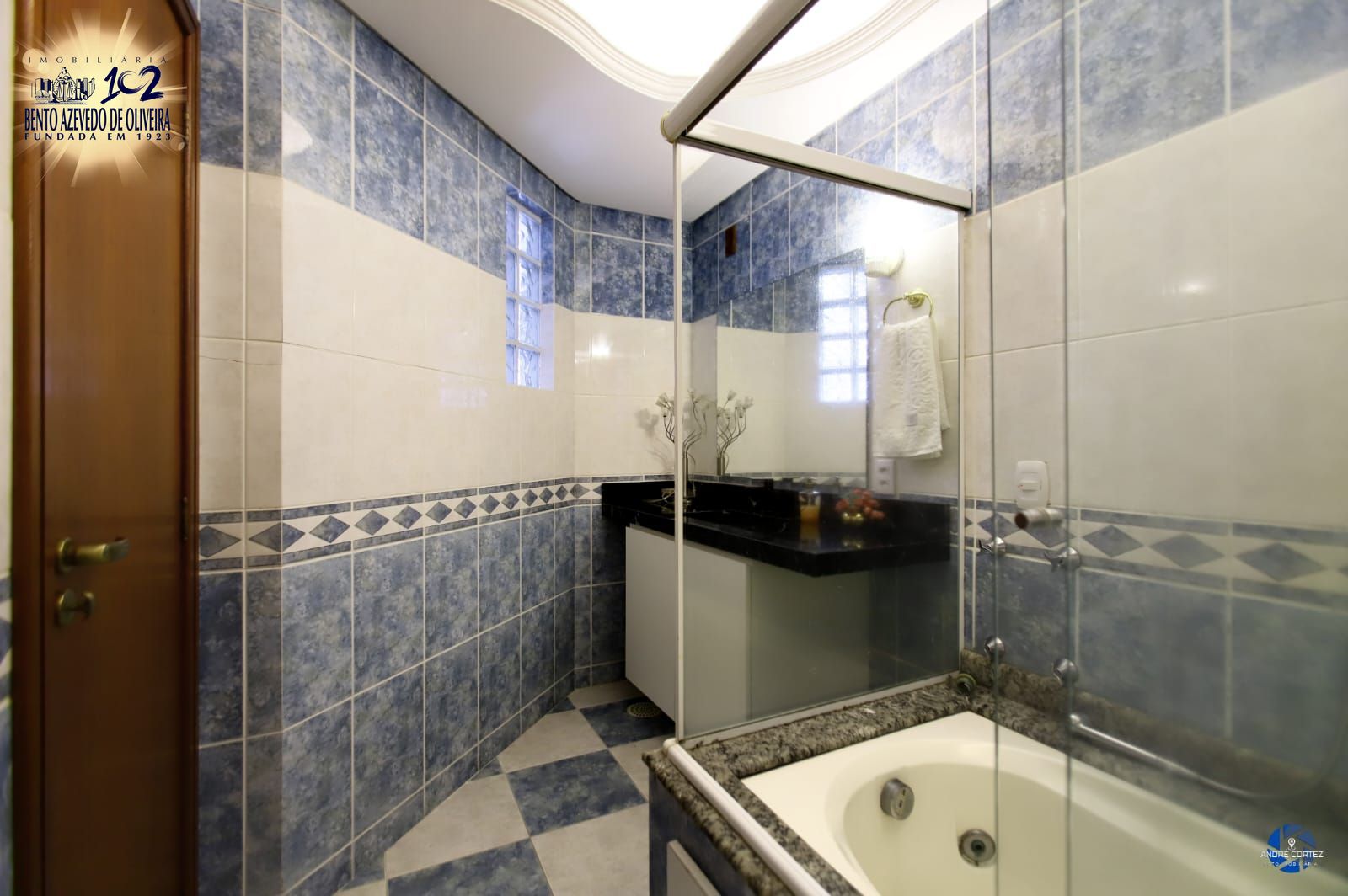 Casa, 3 quartos, 285 m² - Foto 38