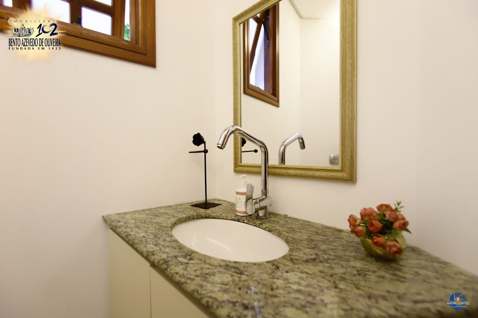 Casa, 3 quartos, 285 m² - Foto 47