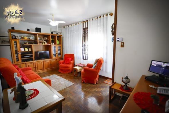 Casa, 4 quartos, 272 m² - Foto 1