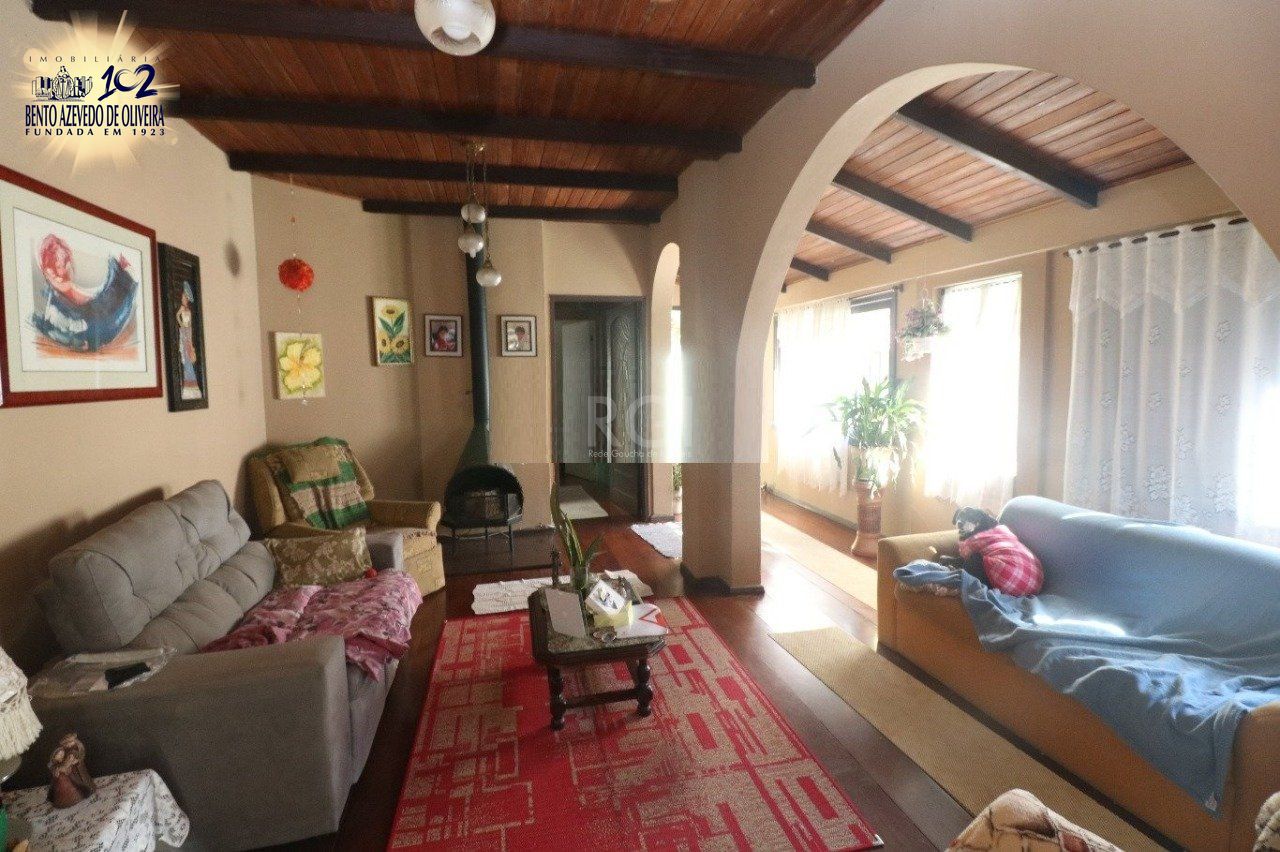 Casa, 3 quartos, 250 m² - Foto 2