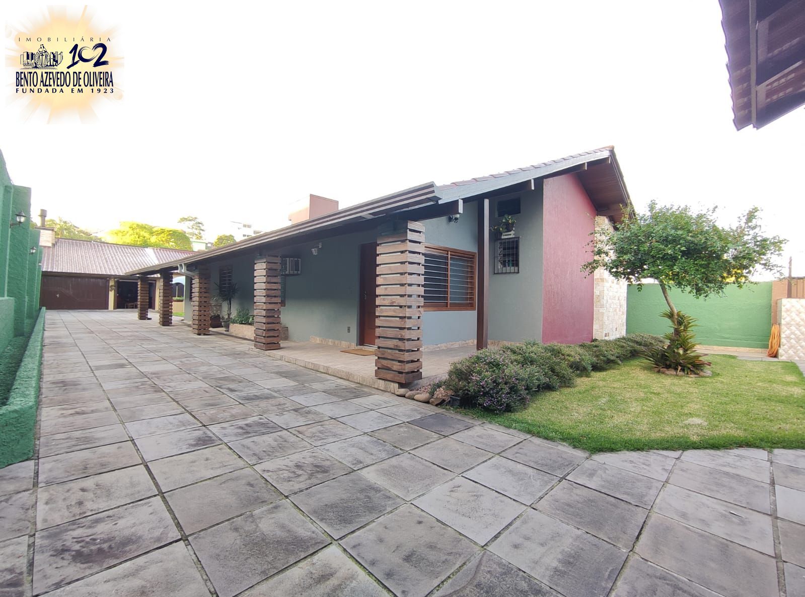 Casa, 3 quartos, 224 m² - Foto 1