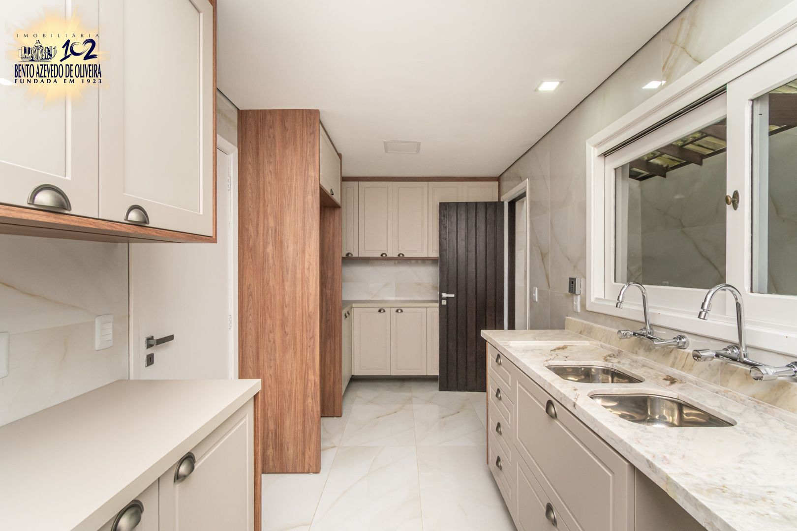 Casa, 3 quartos, 354 m² - Foto 47