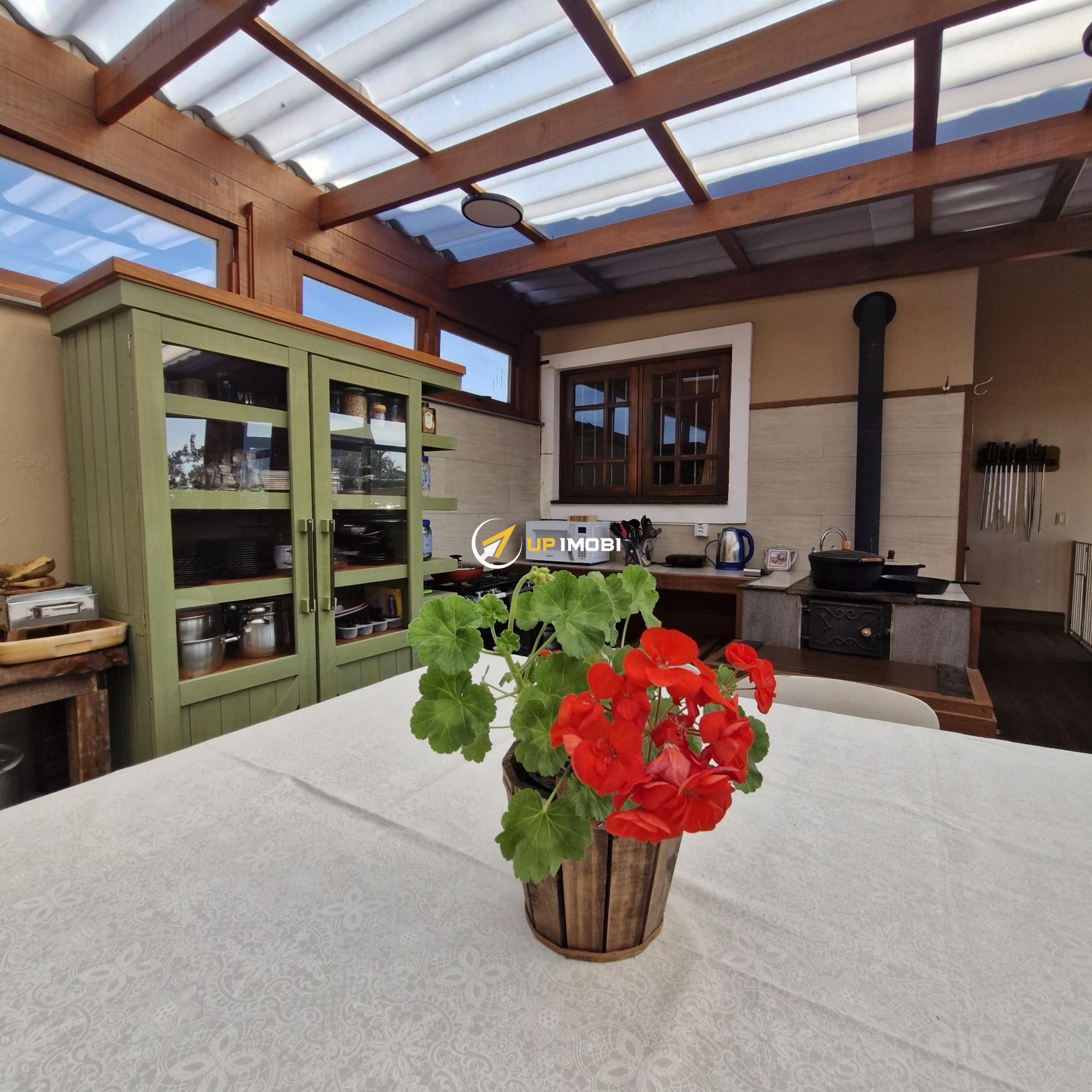 Casa, 4 dormitórios no bairro Jardim Sabará em Porto Alegre para Comprar