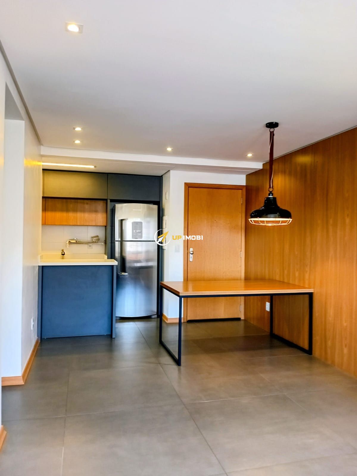 Apartamento, 2 dormitórios no bairro Camaquã em Porto Alegre para Comprar