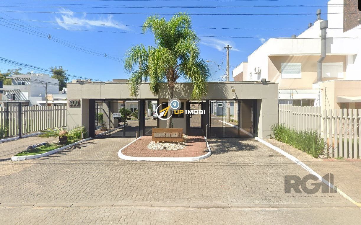 Casa de Condomínio, 3 dormitórios no bairro Hípica em Porto Alegre para Comprar