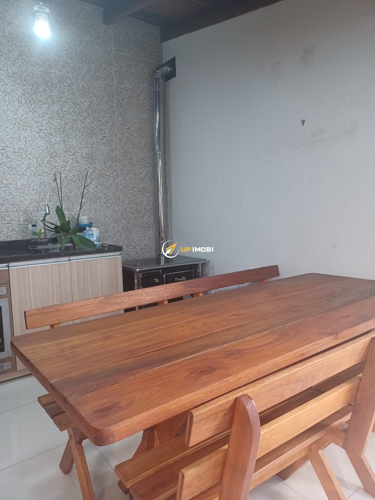 Casa, 3 dormitórios no bairro Guarujá em Porto Alegre para Comprar