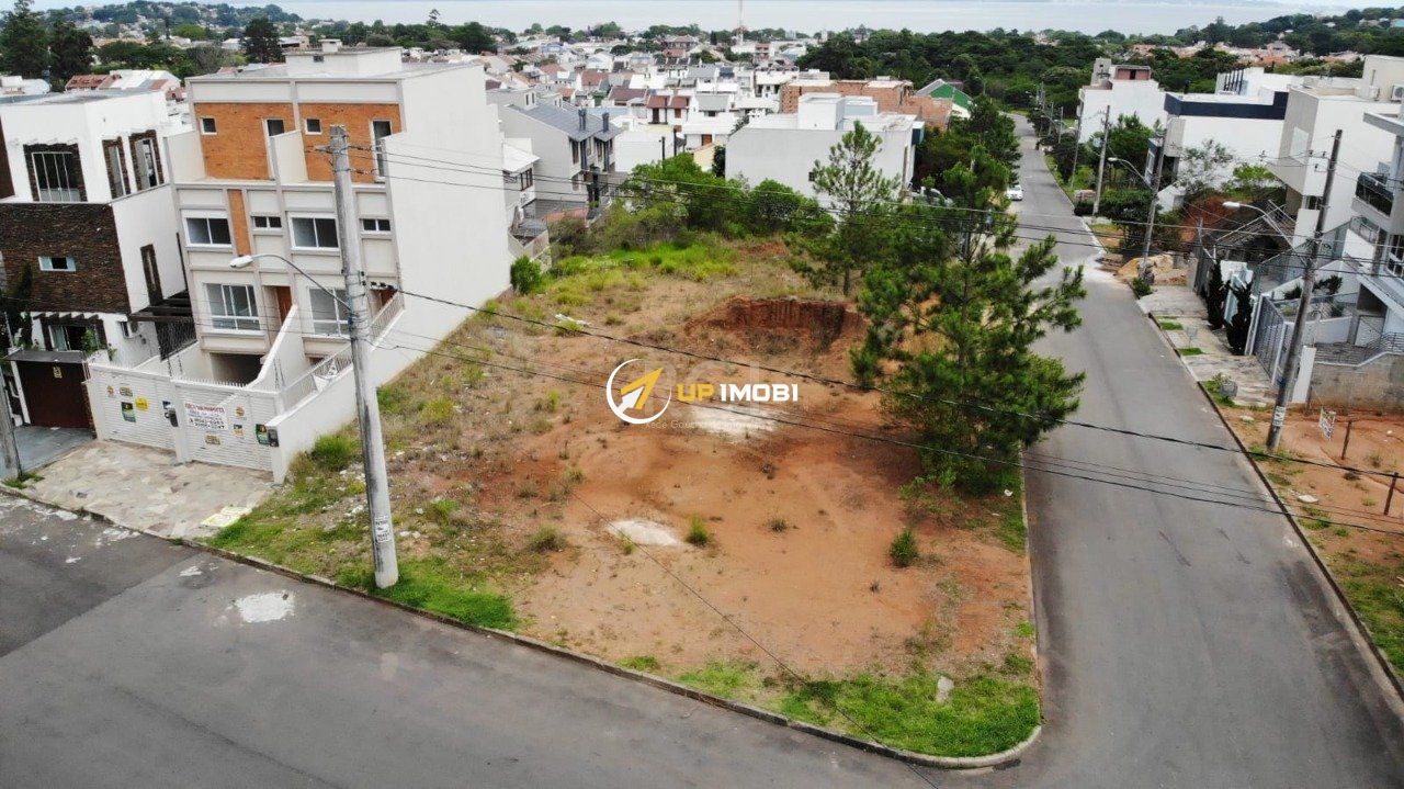 Terreno com 310m² no bairro Guarujá em Porto Alegre para Comprar