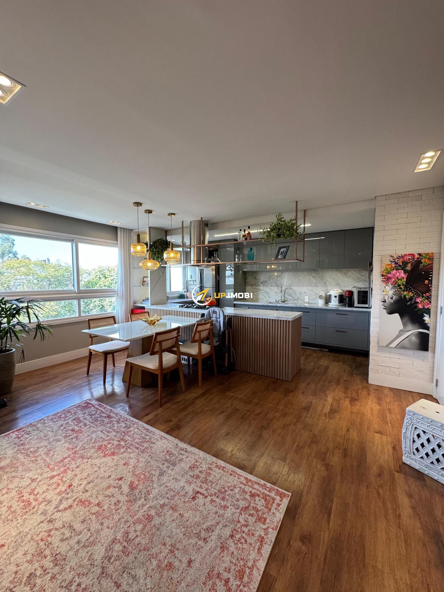 Apartamento, 2 dormitórios no bairro Navegantes em Porto Alegre para Comprar