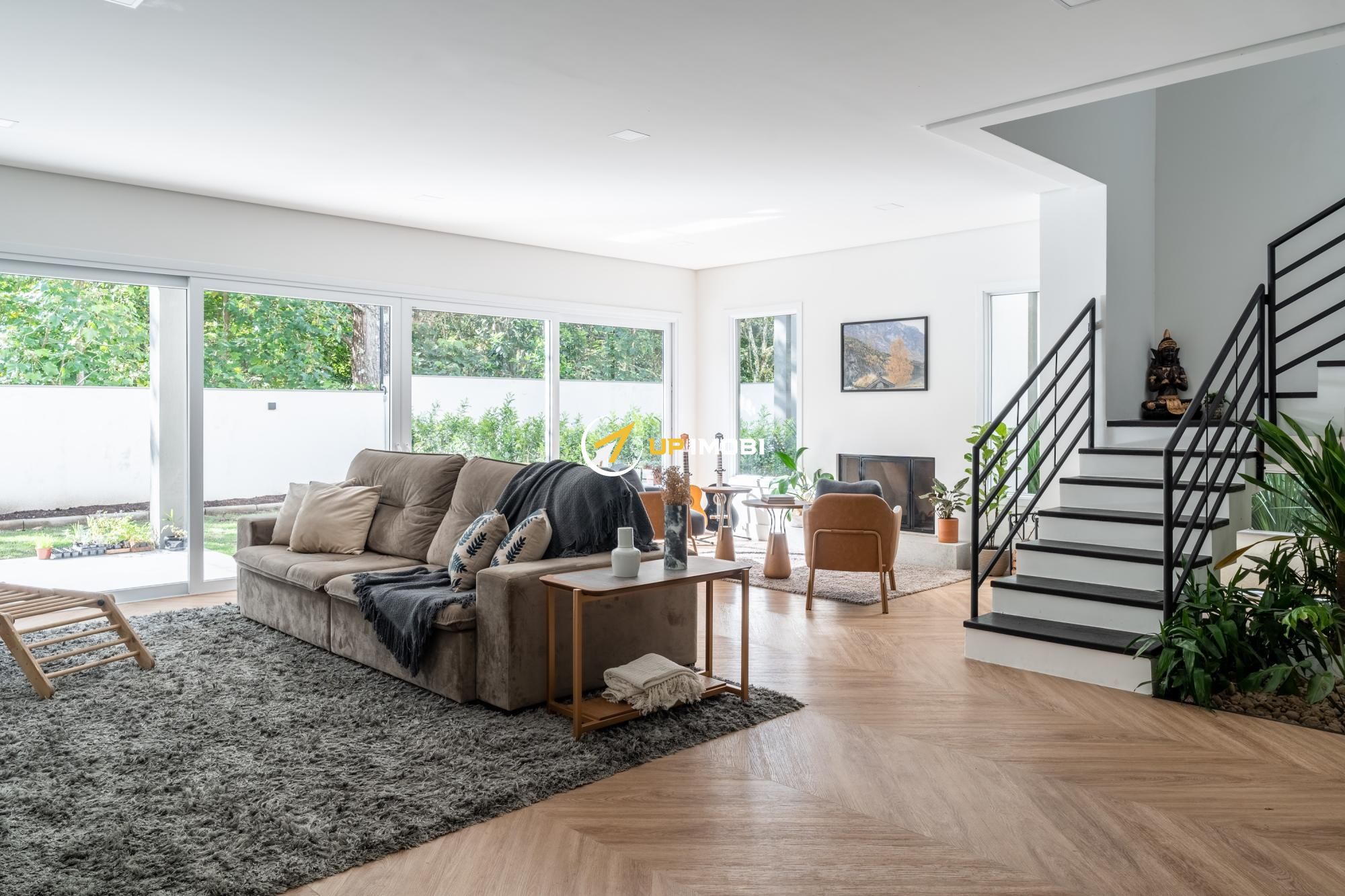 Casa de Condomínio, 3 dormitórios no bairro Pedra Redonda em Porto Alegre para Comprar