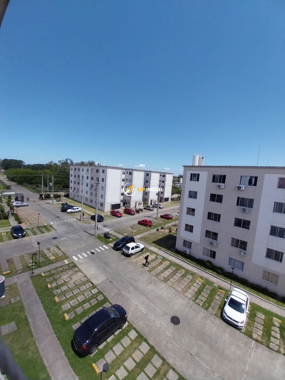 Apartamento, 2 dormitórios no bairro Hípica em Porto Alegre para Comprar