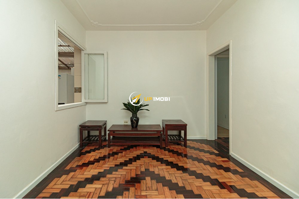 Apartamento com 60m², 2 dormitórios no bairro Praia de Belas em Porto Alegre para Comprar