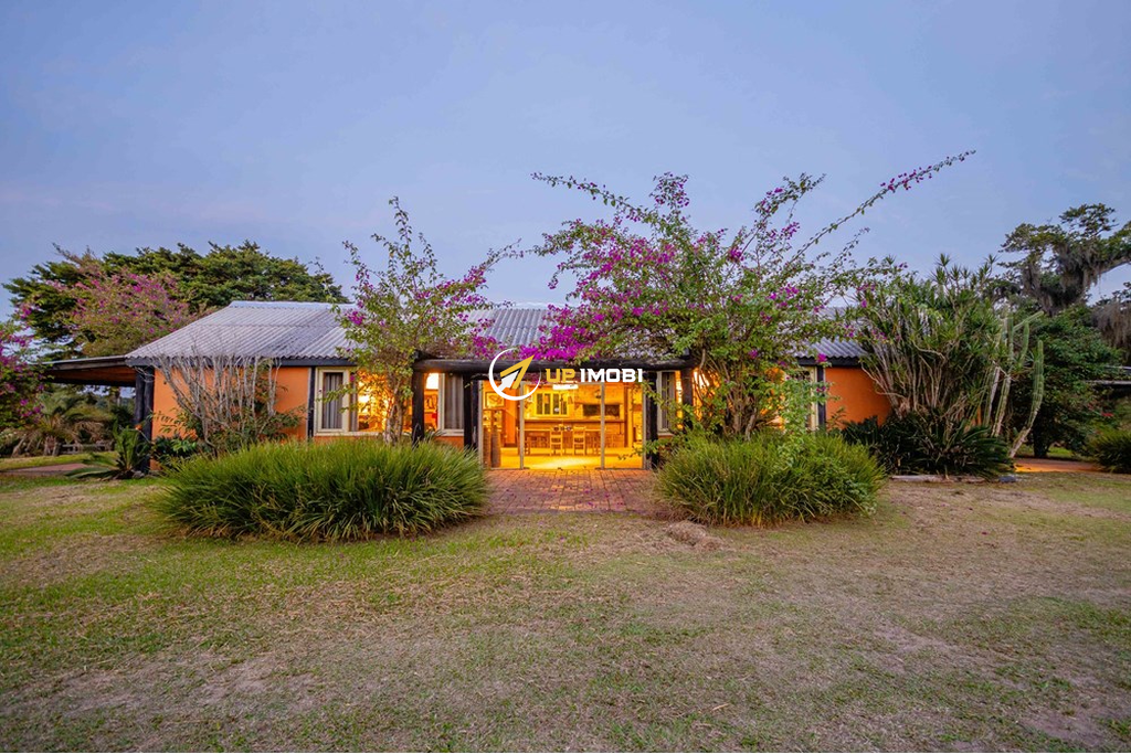 Fazenda com 20000m² no bairro São José em Viamão para Comprar