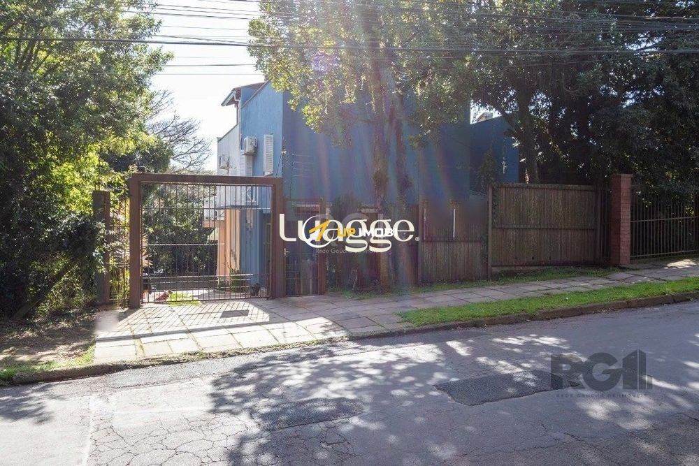 Terreno com 117m² no bairro Vila Nova em Porto Alegre para Comprar