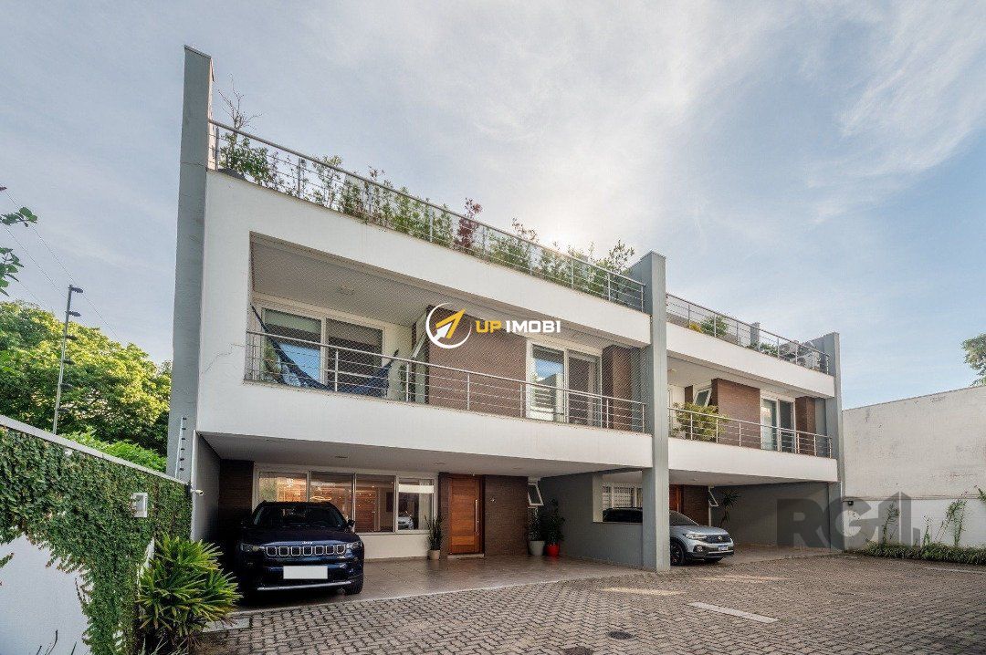 Casa de Condomínio com 362m², 3 dormitórios no bairro Vila Assunção em Porto Alegre para Comprar